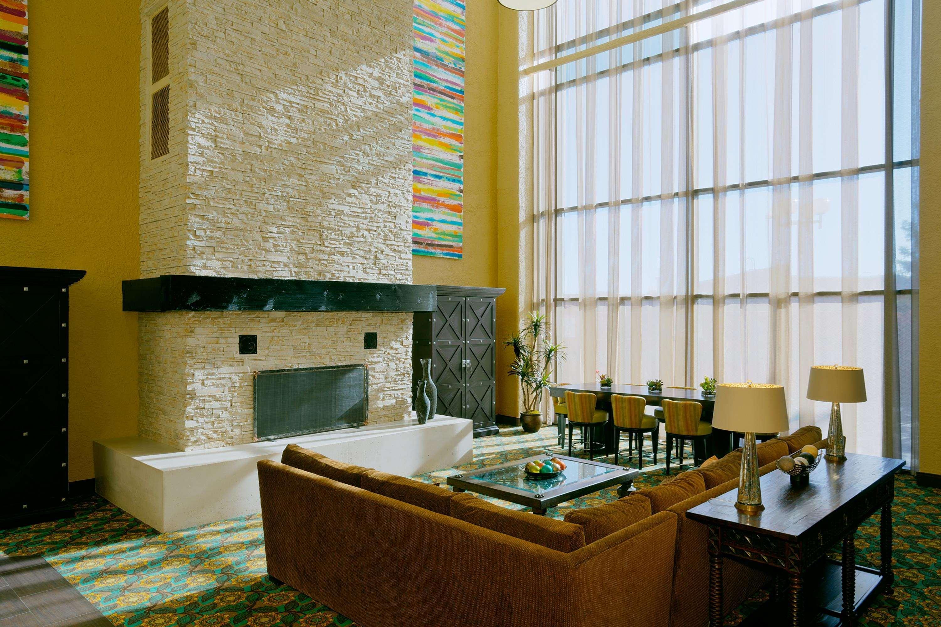 Doubletree By Hilton Santa Fe Hotel Dalaman gambar